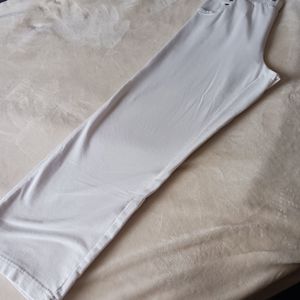 White stretch pants-No tag